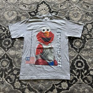 Vintage 90s Gray Elmo Sport Graphic T-shirt Size M Made in USA